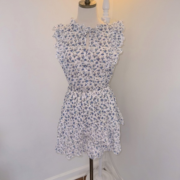 Jennifer & Grace Dresses & Skirts - Jennifer & Grace M Blue White Floral Eyelet Embroidered Scalloped Skirt Top Set